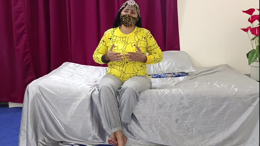 Very Very Sexy Indian Hindi Mature Women Fucking Pussy with Big Dildo