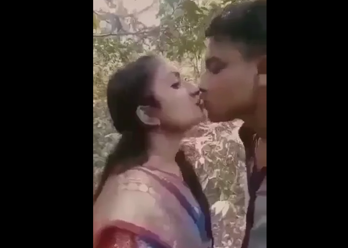 Outdoor - Desivdo - Desi Videos