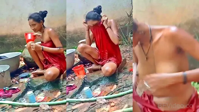 Slim Bhabhi Naked Xxx Indian Outdoor Viral Bath
