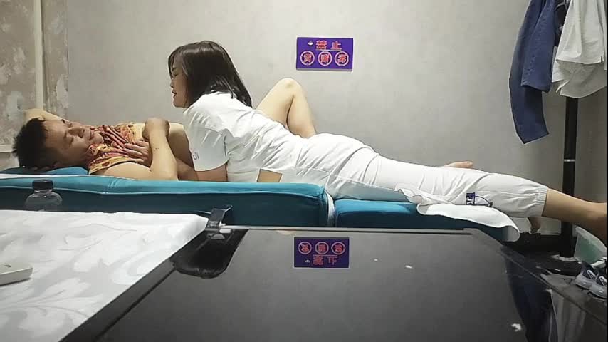 Asian call girl fuck in hotel-16