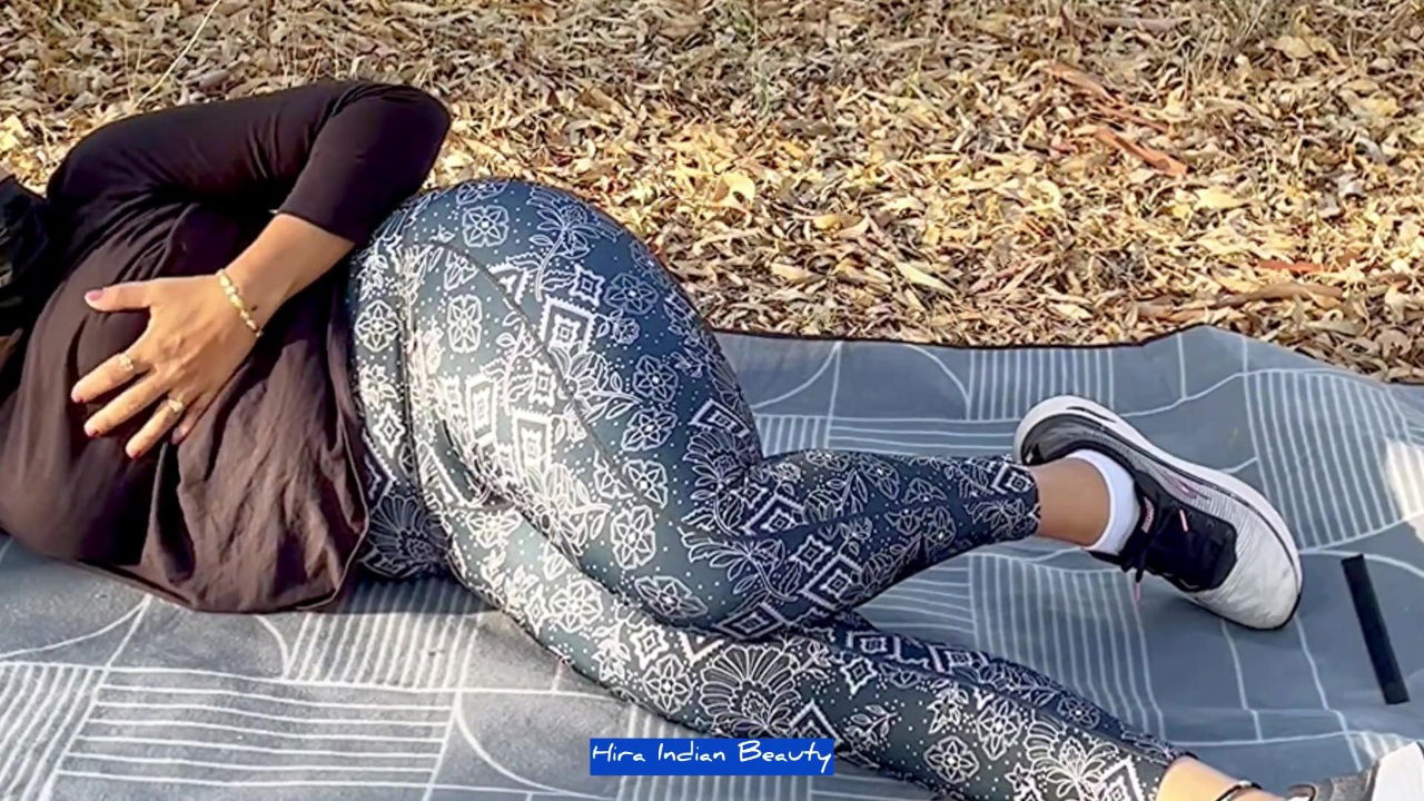 Steamy Outdoor Romance Shy Wife’s Sensual Massages & Big Ass ASMR in Picnic Park