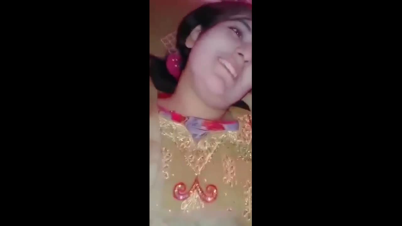 Sexy Shaved Pussy Girlfriend Fucking