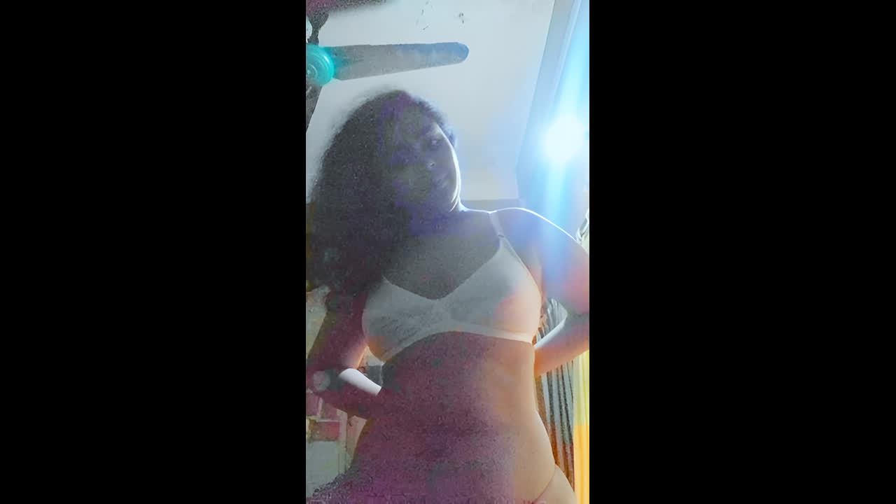 Desi Chubby Babe Showing Nude