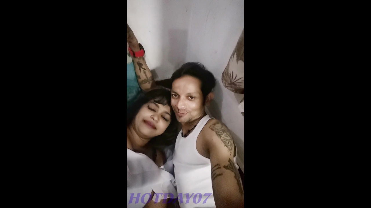 My girlfriend and me enjoy my room so very horny my girlfriend