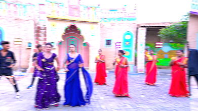 Sexy Riya raj boob felt & navel show, Anjali sexy navel & side boobs show