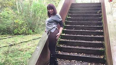 43Natursekt auf der Treppe mit BerlinXtrem