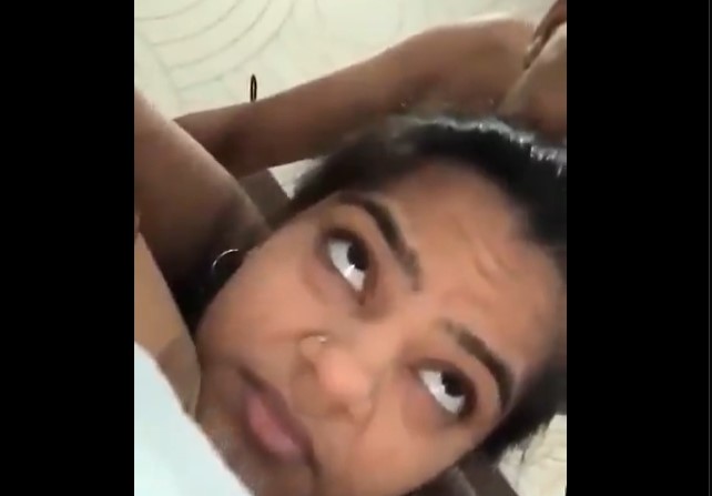 College girl sex video by her desi bf in oyo room